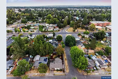 2210 4th St NE, Salem, OR 97301 - Photo 25
