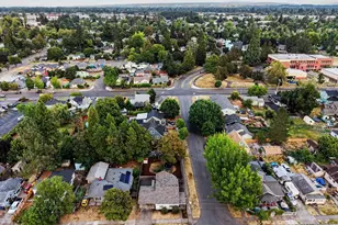 2210 4th St NE, Salem, OR 97301 - Photo 25