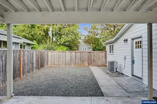 2210 4th St NE, Salem, OR 97301 - Photo 23