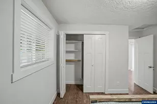 2210 4th St NE, Salem, OR 97301 - Photo 17