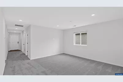 658 Minnesota St, Lebanon, OR 97355 - Photo 7