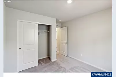 658 Minnesota St, Lebanon, OR 97355 - Photo 9