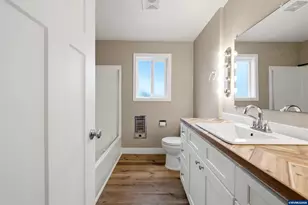 4710 12th Ave NE, Keizer, OR 97303 - Photo 13