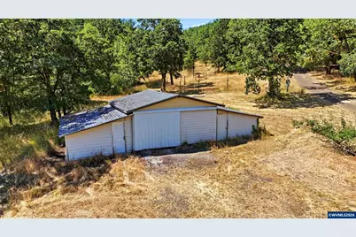 22695 Finn Rd, Sheridan, OR 97378 - Photo 9