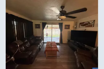 749 2nd Pl, Jefferson, OR 97352 - Photo 9
