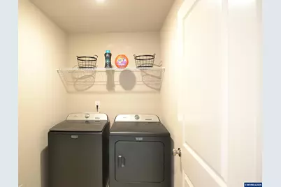 603 Pickering Ln, Woodburn, OR 97071 - Photo 15