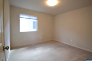 603 Pickering Ln, Woodburn, OR 97071 - Photo 23