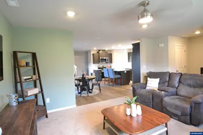 603 Pickering Ln, Woodburn, OR 97071 - Photo 9