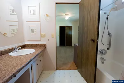 1418 Pine St NE #C, Silverton, OR 97381 - Photo 27