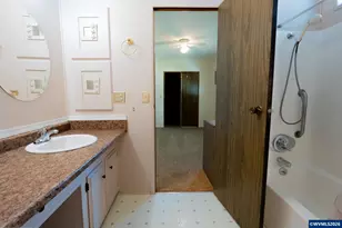 1418 Pine St NE, Silverton, OR 97381 - Photo 27