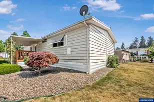 1418 Pine St NE, Silverton, OR 97381 - Photo 3