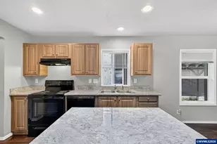 2120 SW 29th St, Troutdale, OR 97060 - Photo 17