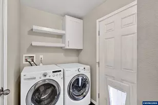 2120 SW 29th St, Troutdale, OR 97060 - Photo 35