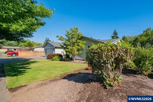 4727 San Francisco Dr NE, Salem, OR 97305 - Photo 3