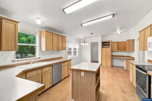 1164 SE Schooner Ave, Corvallis, OR 97333 - Photo 7