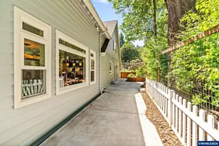 3700 NW Roosevelt Dr, Corvallis, OR 97330 - Photo 45