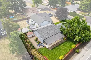 1002 S 37th Av, Albany, OR 97321 - Photo 7