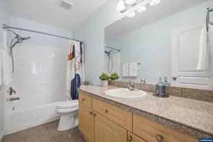 1040 Foxtail Ct NW, Salem, OR 97304 - Photo 17