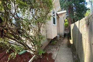 1932 Chemeketa St NE, Salem, OR 97302 - Photo 5