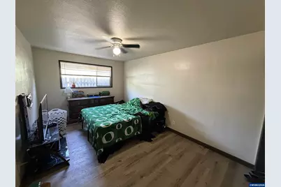 475 W Carolina St, Lebanon, OR 97355 - Photo 21
