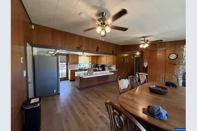 475 W Carolina St, Lebanon, OR 97355 - Photo 11