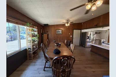 475 W Carolina St, Lebanon, OR 97355 - Photo 9