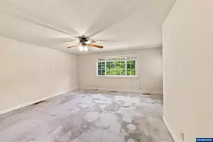 30875 S 5th St, Lebanon, OR 97355 - Photo 21