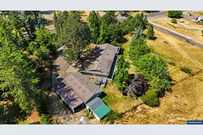 30875 S 5th St, Lebanon, OR 97355 - Photo 5
