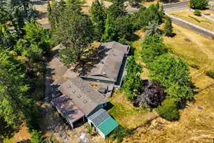 30875 S 5th St, Lebanon, OR 97355 - Photo 5