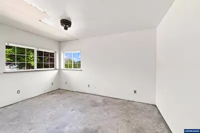 30875 S 5th St, Lebanon, OR 97355 - Photo 31