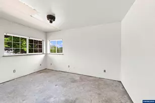 30875 S 5th St, Lebanon, OR 97355 - Photo 31