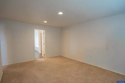 516 Churchill Downs St SE, Albany, OR 97322 - Photo 15