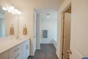 516 Churchill Downs St SE, Albany, OR 97322 - Photo 7