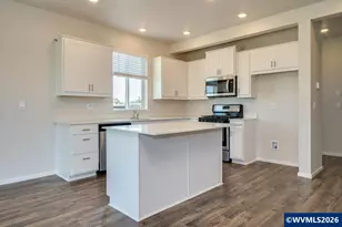 459 Pietro St NE, Salem, OR 97301 - Photo 3