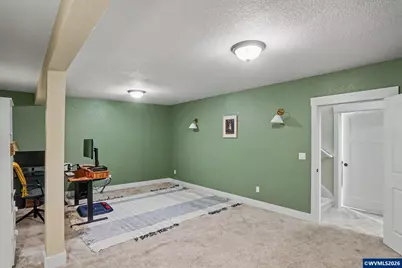 734 Cascade Dr NW, Salem, OR 97304 - Photo 23