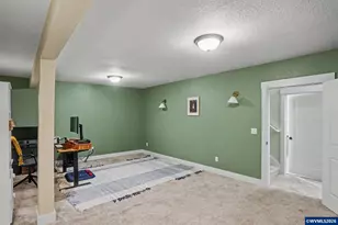 734 Cascade Dr NW, Salem, OR 97304 - Photo 23