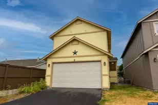 374 NW 25th St, Redmond, OR 97756 - Photo 43