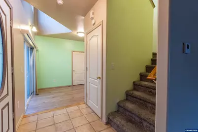 374 NW 25th St, Redmond, OR 97756 - Photo 11