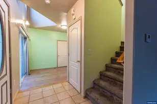 374 NW 25th St, Redmond, OR 97756 - Photo 11