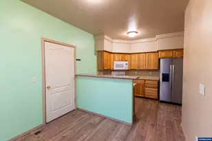 374 NW 25th St, Redmond, OR 97756 - Photo 13