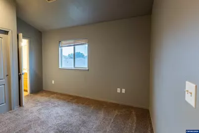 374 NW 25th St, Redmond, OR 97756 - Photo 31