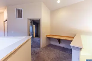 374 NW 25th St, Redmond, OR 97756 - Photo 29