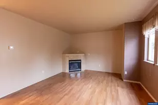 374 NW 25th St, Redmond, OR 97756 - Photo 7