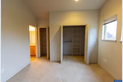374 NW 25th St, Redmond, OR 97756 - Photo 25