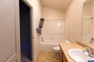 374 NW 25th St, Redmond, OR 97756 - Photo 35