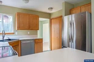 16033 SE Mary Ann Ln, Milwaukie, OR 97267 - Photo 9