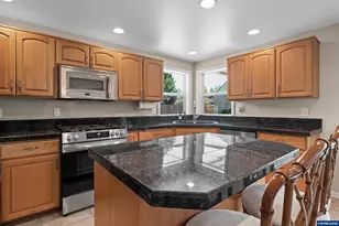 2690 NW 19th St, Albany, OR 97321 - Photo 9