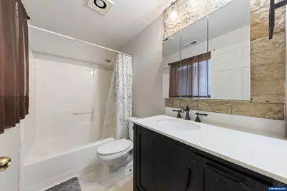 422 E 5th St, Lafayette, OR 97127 - Photo 21