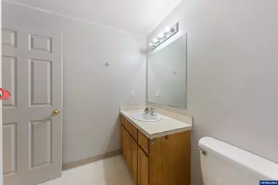 422 E 5th St, Lafayette, OR 97127 - Photo 31