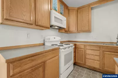 482 S 4th St, Independence, OR 97351 - Photo 13